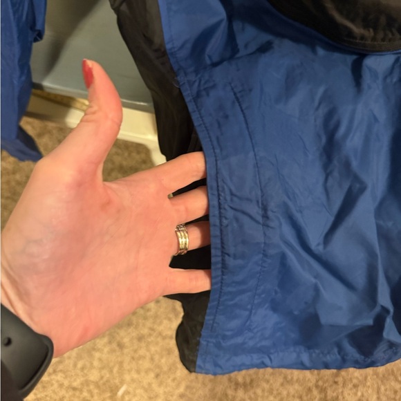 Columbia Black and Blue Sportswear Jacket - Picture 11 of 12